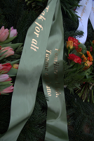 Blomster_paa_graven_05_Olah_Thume_Lattoo.jpg